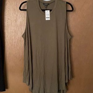 Sleeveless green tank